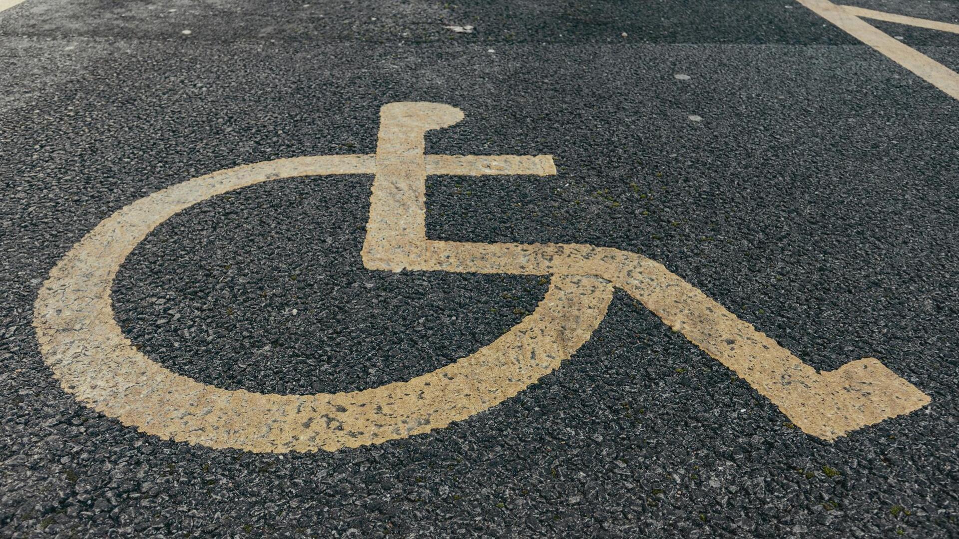 Barrierefreier Auto Stellplatz