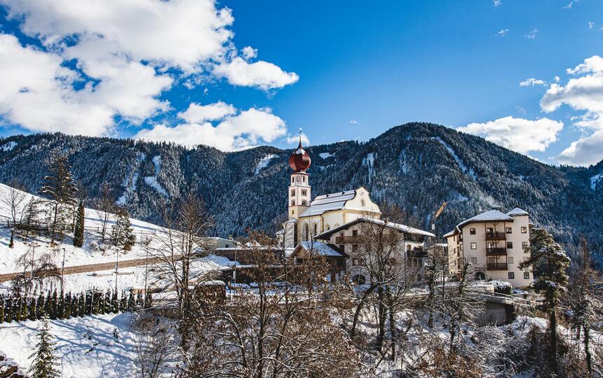 Tiers am Rosengarten mit Schnee bedeckt